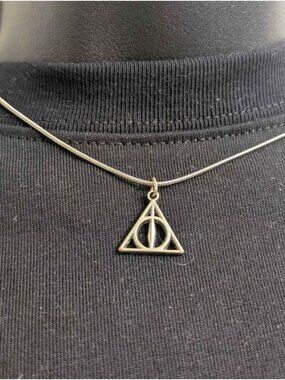Warner Bros Sterling silver 925 deathly hallows necklace harry potter